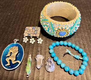 lot 184 image: Collection of Jewelry Beaded Bangle, Sterling Silver Brooch, and Assorted Pendants