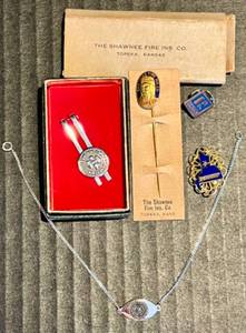 lot 198 image: Collection of Vintage Pins and Medallion with Original Boxes and Sterling Silver Texas Bracelet