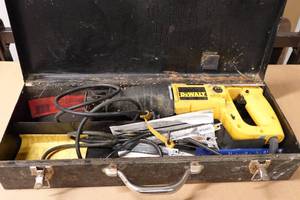 lot 174 image: DeWalt Corded Variable Speed Reciprocating Saw
