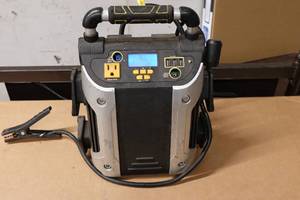 lot 189 image: Stanley Portable Power Battery Jumper and AC Pack
