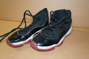 lot 195 image: Air Jordan 11 Retro Sneakers -Size 9