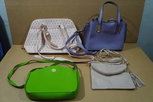 lot 221 image: 4 Womens Purses