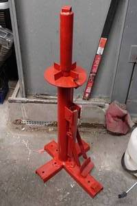 lot 44 image: Portable Tire Changer