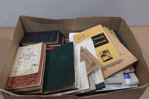 lot 151 image: Assorted Railroad and Train Books