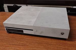 lot 169 image: Microsoft XBOX One S Gaming Console