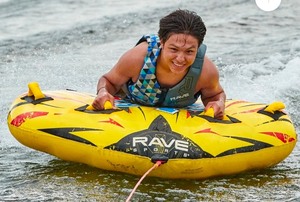 lot 1B image: Rave Razor 2-Person Towable Tube