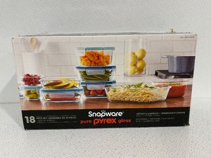 Pyrex Snapware