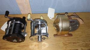 lot 542 image: Lot of 3 Vintage Reels. Fox, Valiant 1909 and Bronson