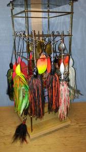 lot 545 image: Large Lot of Fishing Lures Assorted Colors and Styles