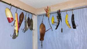 lot 547 image: Collection of 13 Vintage Fishing Lures with Various Designs
