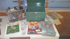 lot 548 image: Fishing Tackle Collection with Boxes, Books, and Hooks
