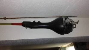 lot 553 image: Vintage Whirl-Away Great Lakes Fishing Reel and Rod Combo Sets (3) 