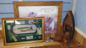 lot 582 image: Collection of Fishing and Wildlife Decor Items.