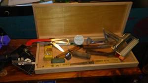 lot 594 image: Vintage Fishing Tools and Accessories Collection