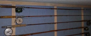 lot 598 image: Antique Reels with Rods (4) Shakespeare, Ocean City, Pflueger