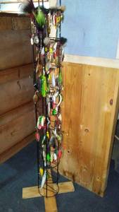 lot 609 image: Rotating Fishing Lure Display Rack with Assorted Lures - Great for Anglers