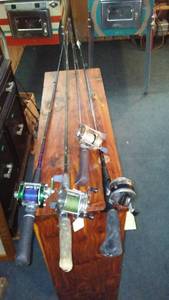 lot 612 image: Set of 4 Fishing Rods and Reels - Vintage Tackle Collection