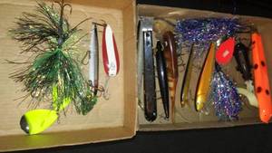 lot 627 image: Lot of 13 Fishing Lures, Various Styles and Colors.