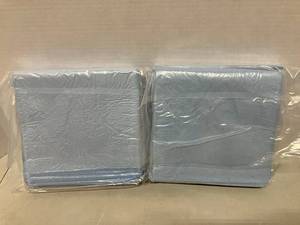 lot 100 image: Microfiber Cleaning Cloths