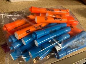 lot 125 image: Sharpie Highlighters