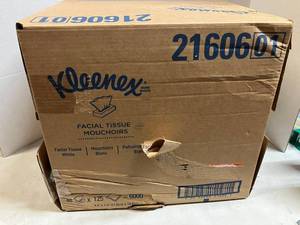 lot 26 image: Kleenex