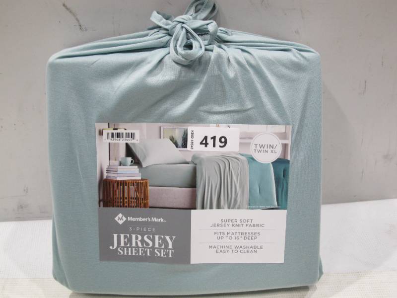 lot 419 image: NEW Members Mark 3-Piece Jersey Sheet Set - Aquifer - Twin  Twin XL