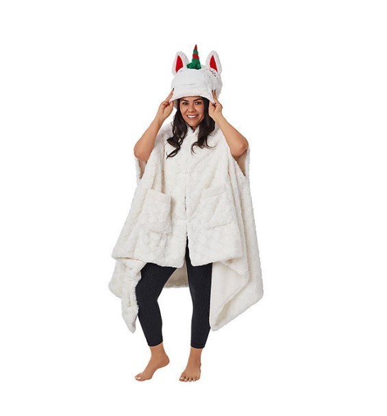 lot 230 image: NEW Members Mark-Cozy Critter Wrap, 43 x 81 - Unicorn