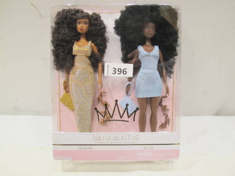 lot 276 image: NEW Naturalistas Im Dayna & Im Liya African American Fashion Dolls 2 Pack