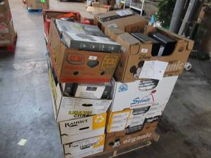 lot 98 image: Pallet of Store Overstock and Ecommerce Product and Returns