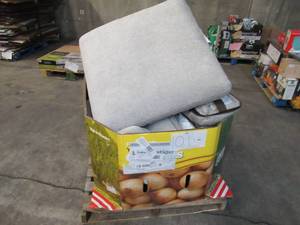 lot 101 image: Pallet of Store Overstock and Ecommerce Product and Returns