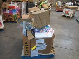 lot 108 image: Pallet of Store Overstock and Ecommerce Product and Returns
