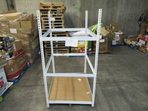 lot 109 image: Adjustable White Metal Frame Built to Fit Onto Pallets - Perfect for Projects