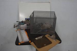 lot 165 image: office supply lot