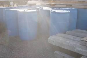lot 56 image: 55 gallon plastic drums