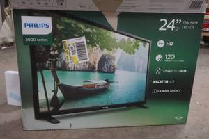 lot 82 image: Phillips 24 LED LCD TV 3000 Series