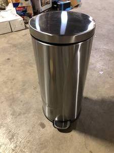 StyleWell 8 Gal. Stainless Steel Round Step-On Trash Can  Customer Returns See Pictures