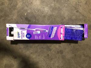 Swiffer Power Mop Starter Kit (1-Power Mop, 2-Pads, Cleaning Solution and Batteries) Customer Returns See Pictures