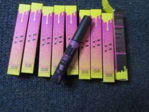 lot 17 image: 9-12ml Remover for Lash Clusters...