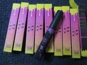 lot 18 image: 9-12ml Remover for Lash Clusters...