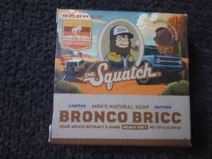 lot 33 image: 6 Bars Bronco Bricc Mens Natural S...
