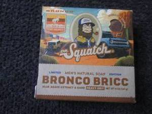 lot 37 image: 6 Bars Bronco Bricc Mens Natural S...