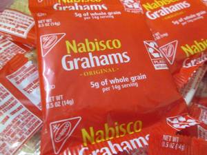 lot 148 image: 200 pks Nabisco Graham Crackers...