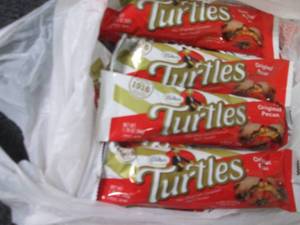 lot 155 image: 12- 1.76 oz Turtles Candy Bars...