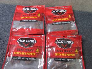lot 170 image: 4- 2.85 oz Jack Links Spicy Red Pep...