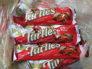 lot 177 image: 12- 1.76 oz Turtles Candy Bars...