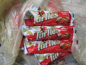 lot 180 image: 12- 1.76 oz Turtles Candy Bars...