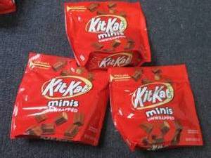 lot 203 image: 3- 7.6 oz KitKat Minis...