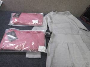 lot 316 image: 3 Medium Gym Wolf Yoga Sets...