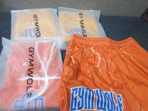 lot 317 image: 4 Mens Medium Gym Wolf Athletic Sh...