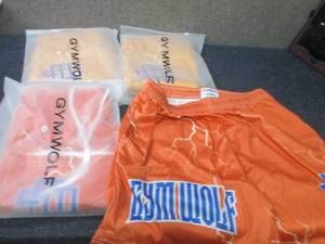 lot 322 image: 4 Mens Medium Gym Wolf Athletic Sh...